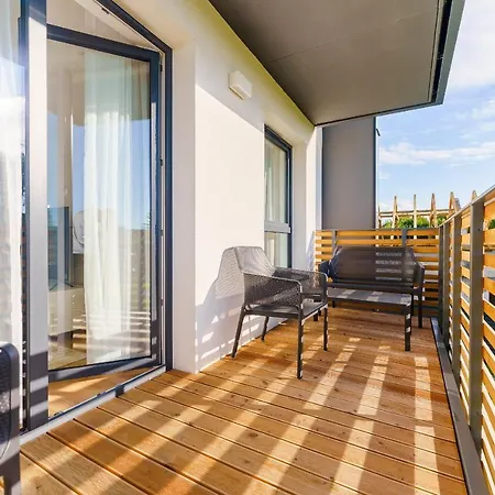 Sun Surfingbird Apartment *