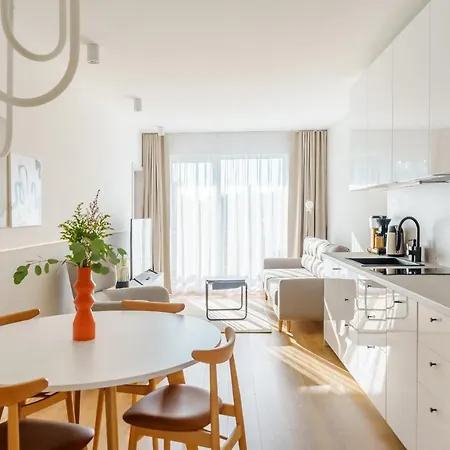 Sun Surfingbird Apartment *